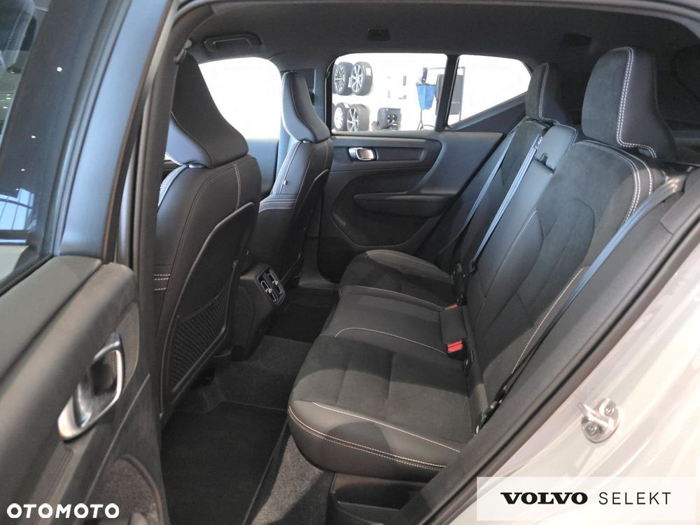 Volvo XC 40 - 23