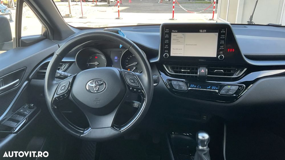 Toyota C-HR 1.8 HSD 4x2 CVT C-ult - 18