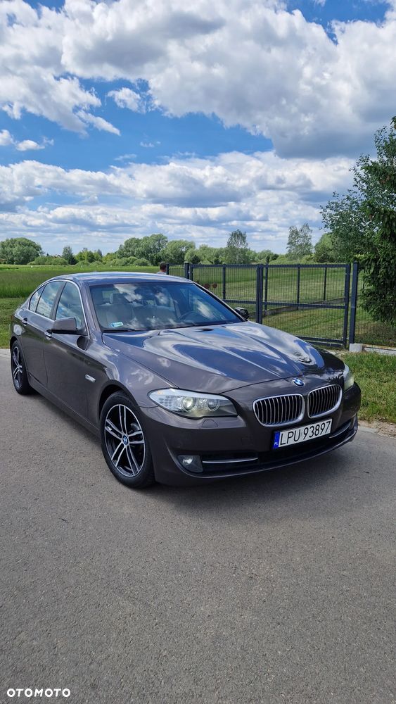 BMW Seria 5 525d - 1