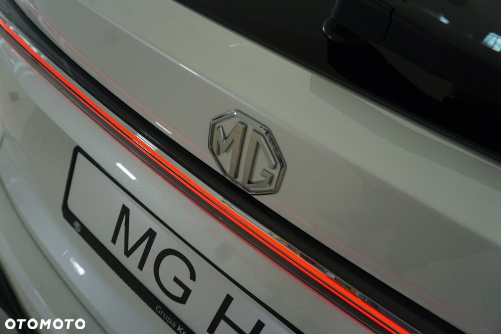 MG HS Hybrid+ - 23