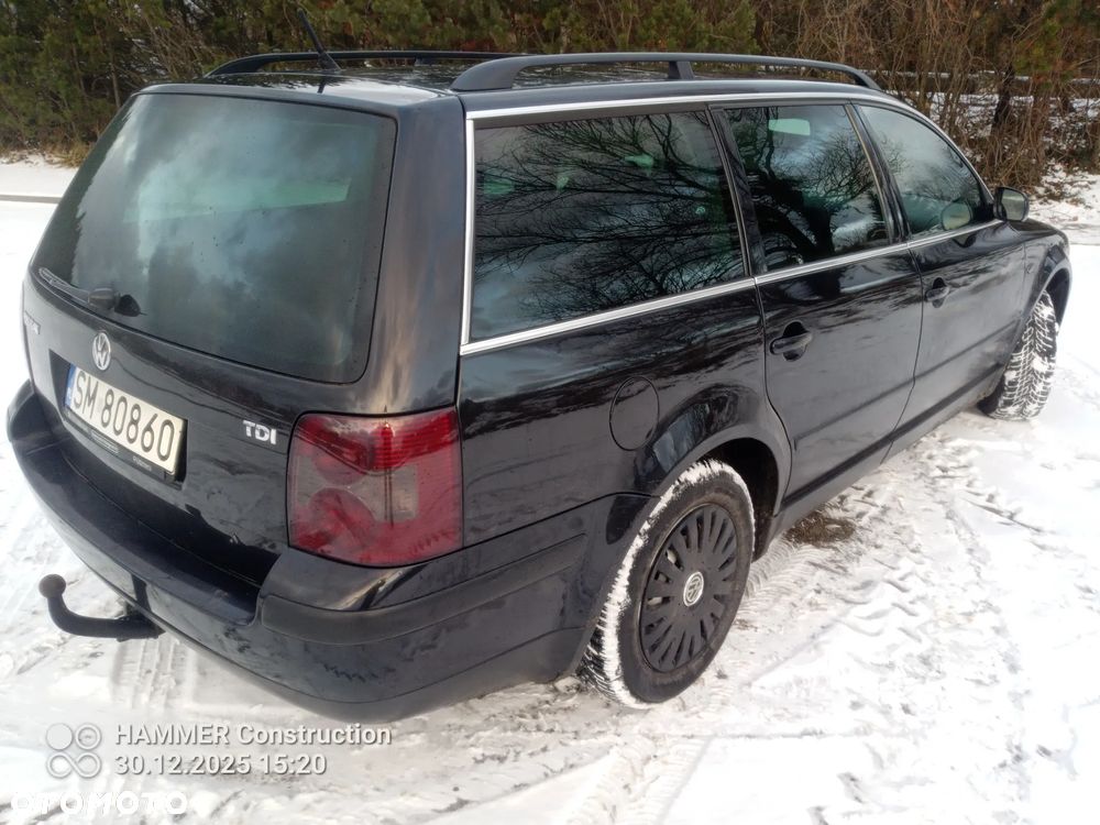 Volkswagen Passat 1.9 TDI Highline - 1