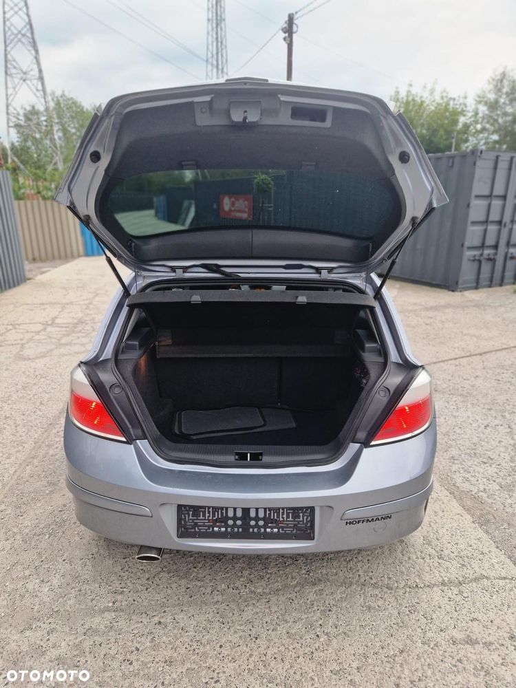 Opel Astra - 32