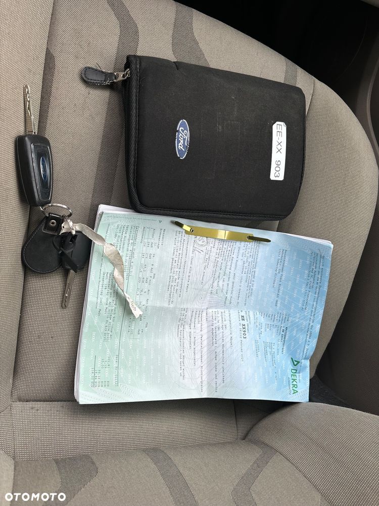 Ford Tourneo Connect 1.6 TDCi Trend - 34