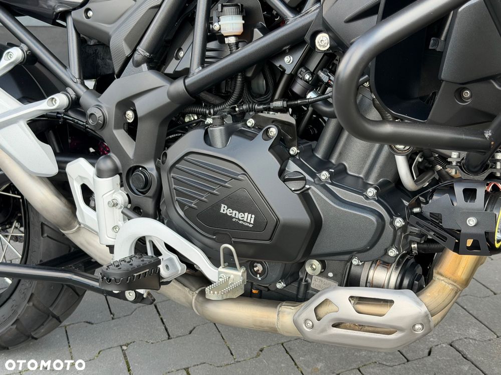 Benelli TRK 502X - 20