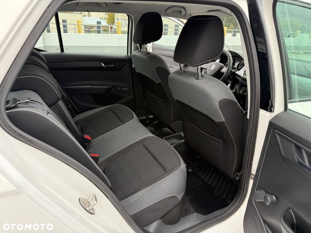 Skoda Fabia 1.0 Ambition - 22