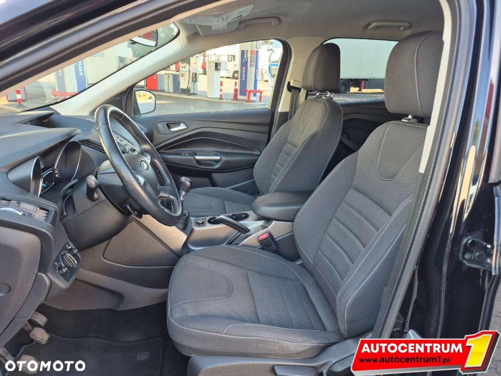 Ford Kuga - 12