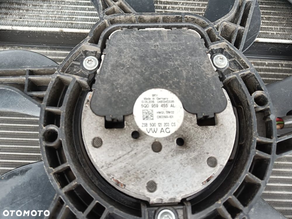 Chłodnice Wentylator 1.6 TDI Skoda Octavia 3 Seat Leon Audi A3 VW Golf 5Q0121203CS - 8