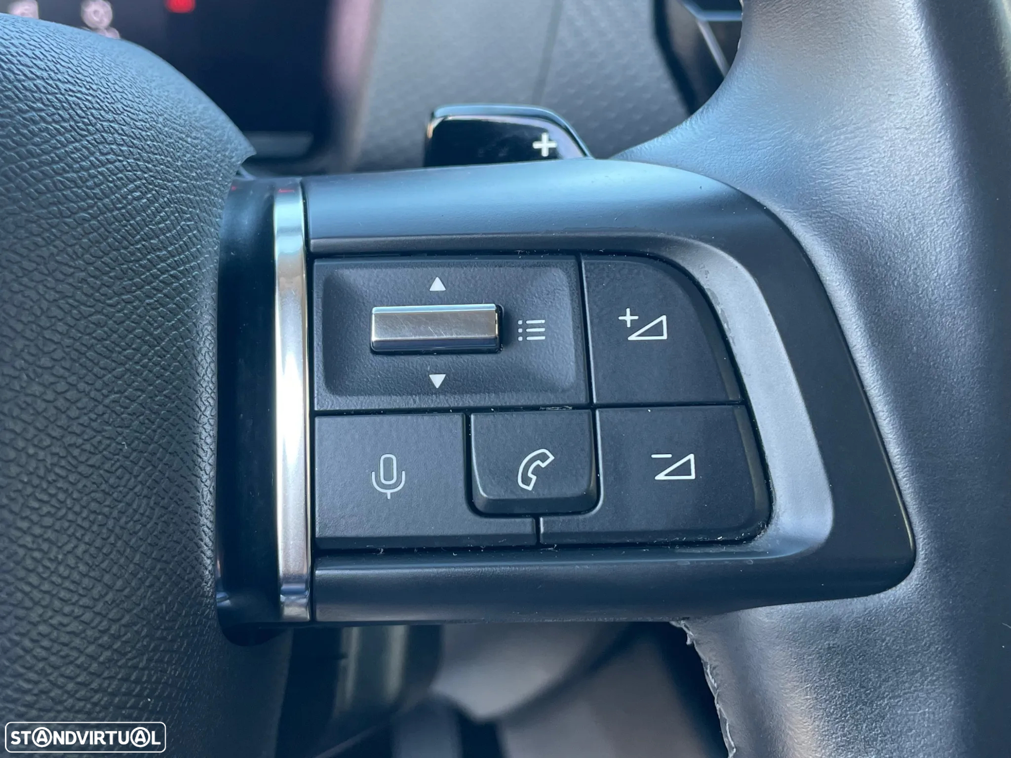 Citroën C4 PureTech 130 Stop&Start EAT8 FEEL PACK - 29