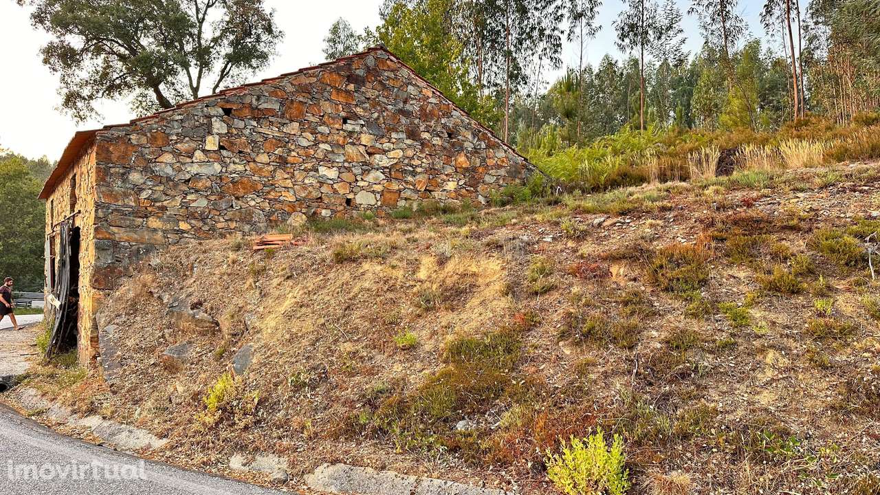 Terreno urbano com armazém + terreno rústico – Excelente oportunidade - Grande imagem: 3/5