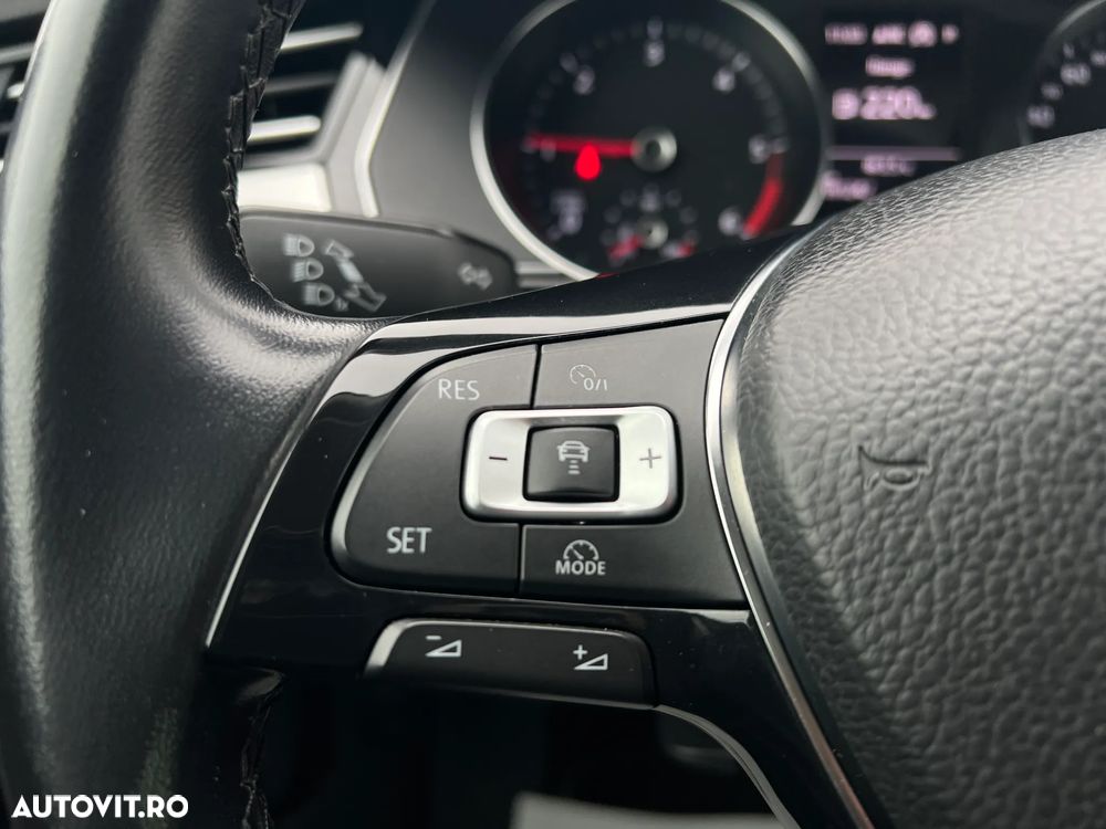 Volkswagen Passat 2.0 TDI DSG Comfortline - 20