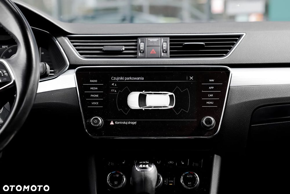 Skoda Superb 2.0 TDI SCR 4x4 Ambition DSG - 18