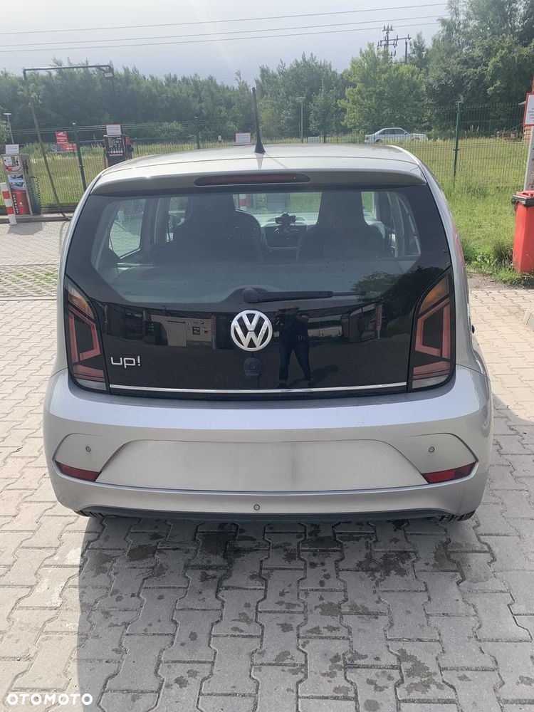 Volkswagen up! - 3