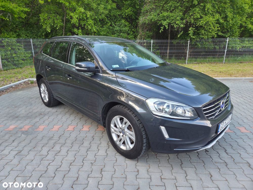Volvo XC 60 D3 Drive-E Momentum - 4