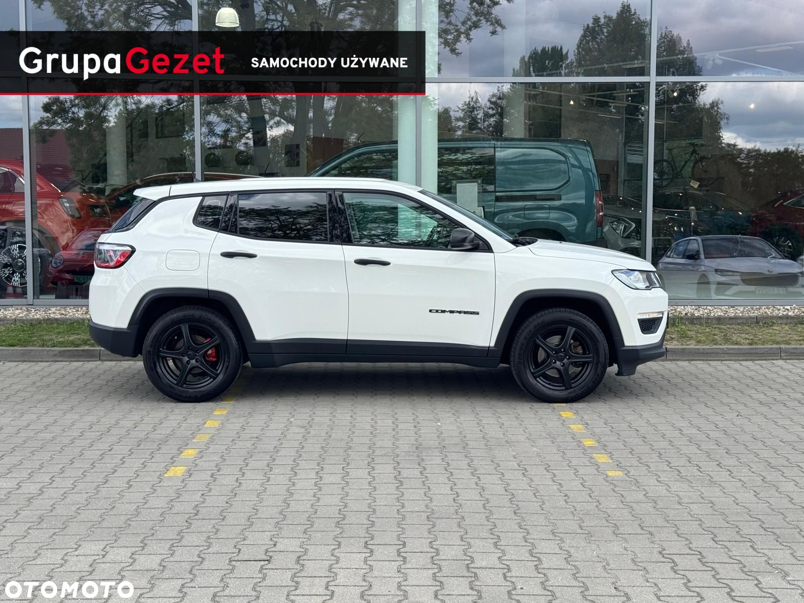 Jeep Compass - 2