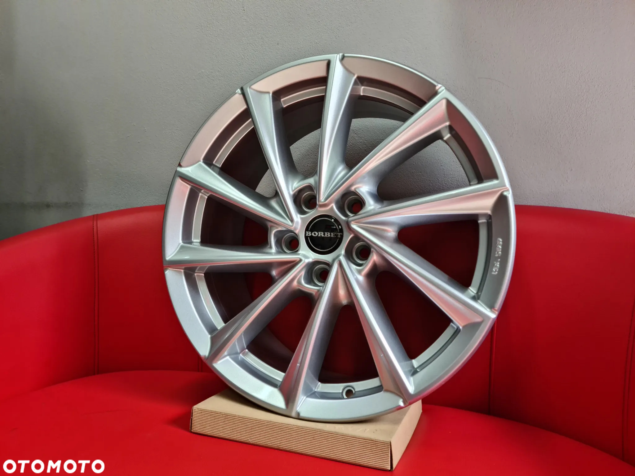 Felgi aluminiowe BORBET 5x114,3r18 et48 srebrne NOWE!!!! - 2