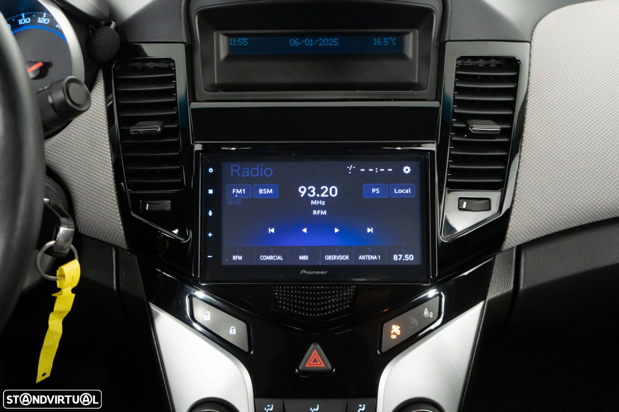 Chevrolet Cruze 1.6 LS - 18
