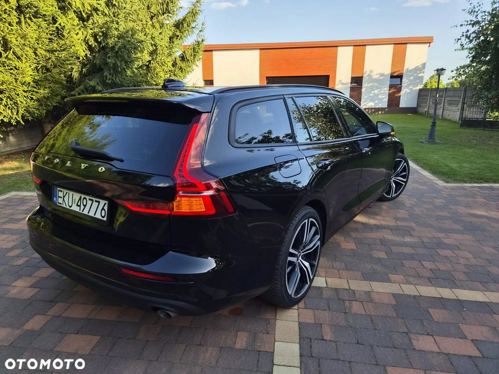 Volvo V60 B4 D Geartronic Momentum Pro - 23