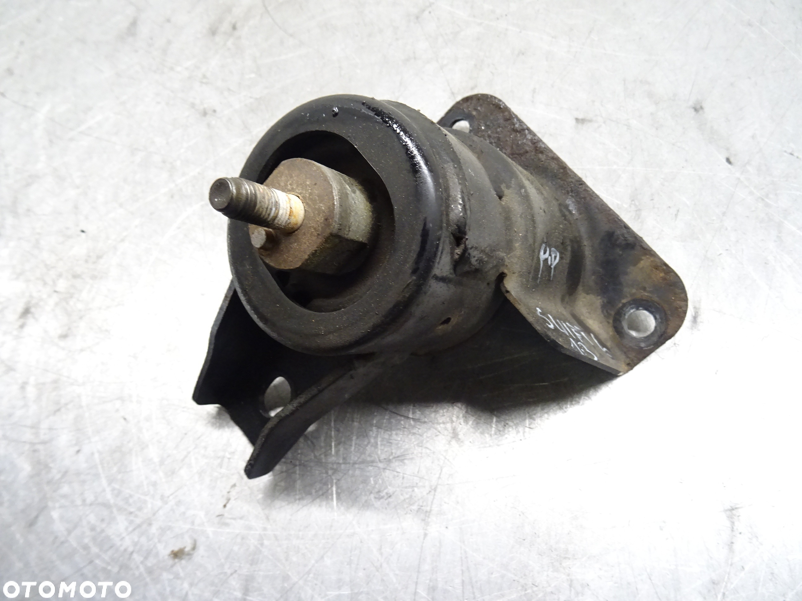 SUZUKI SWIFT IV MK6 1.3B ŁAPA PODUSZKA SILNIKA - 3