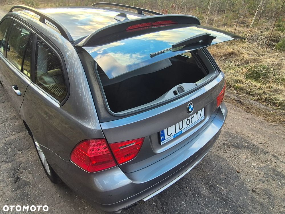 BMW Seria 3 318d DPF Edition Exclusive - 11