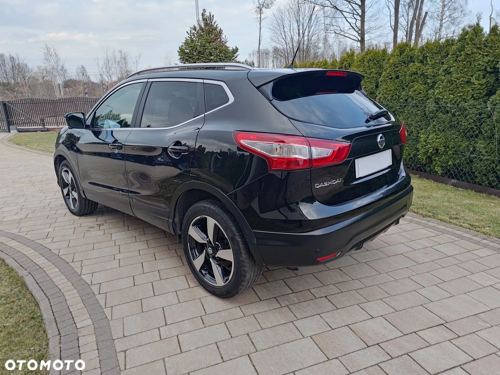 Nissan Qashqai - 1