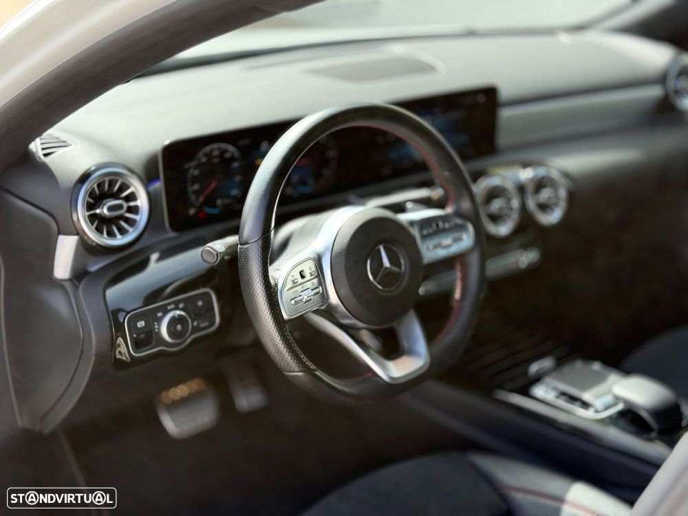 Mercedes-Benz A 180 Limousine d AMG Line Aut. - 25