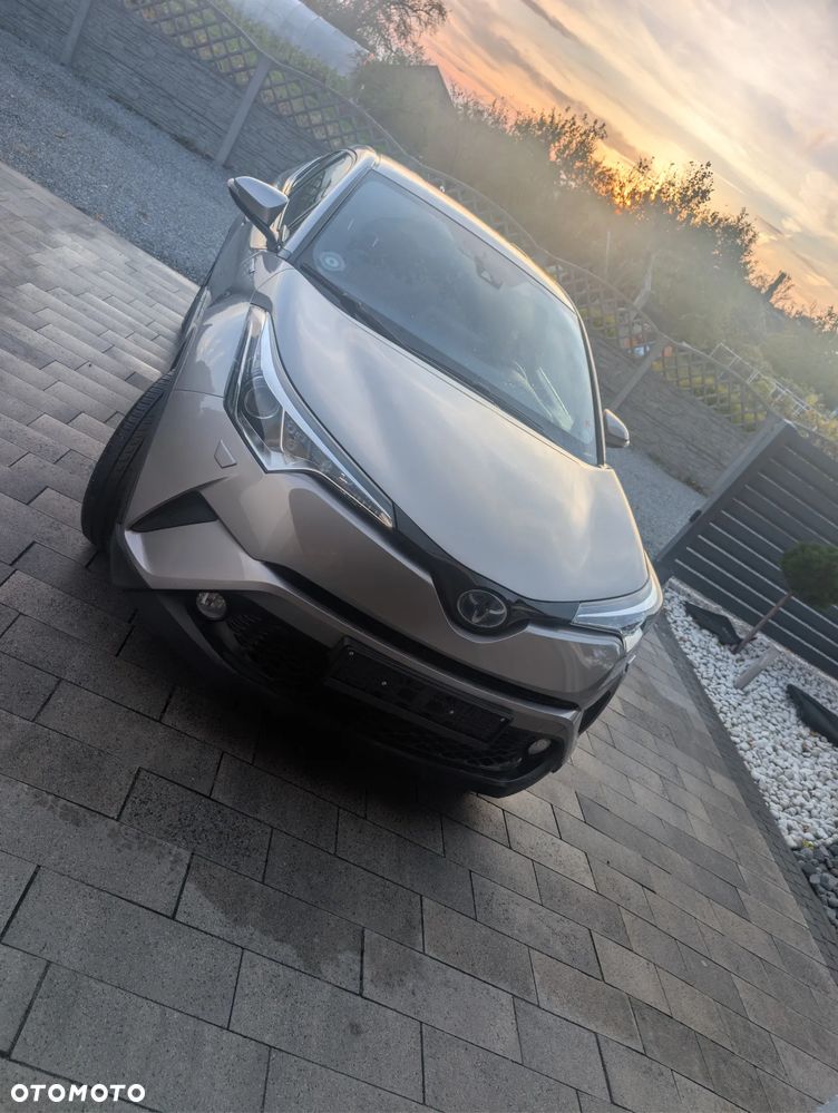 Toyota C-HR - 13