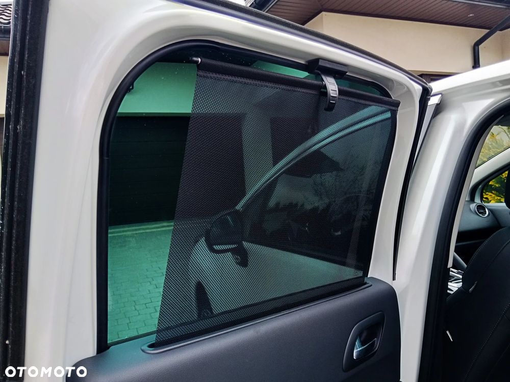 Peugeot 3008 1.6 BlueHDi Style S&S - 22