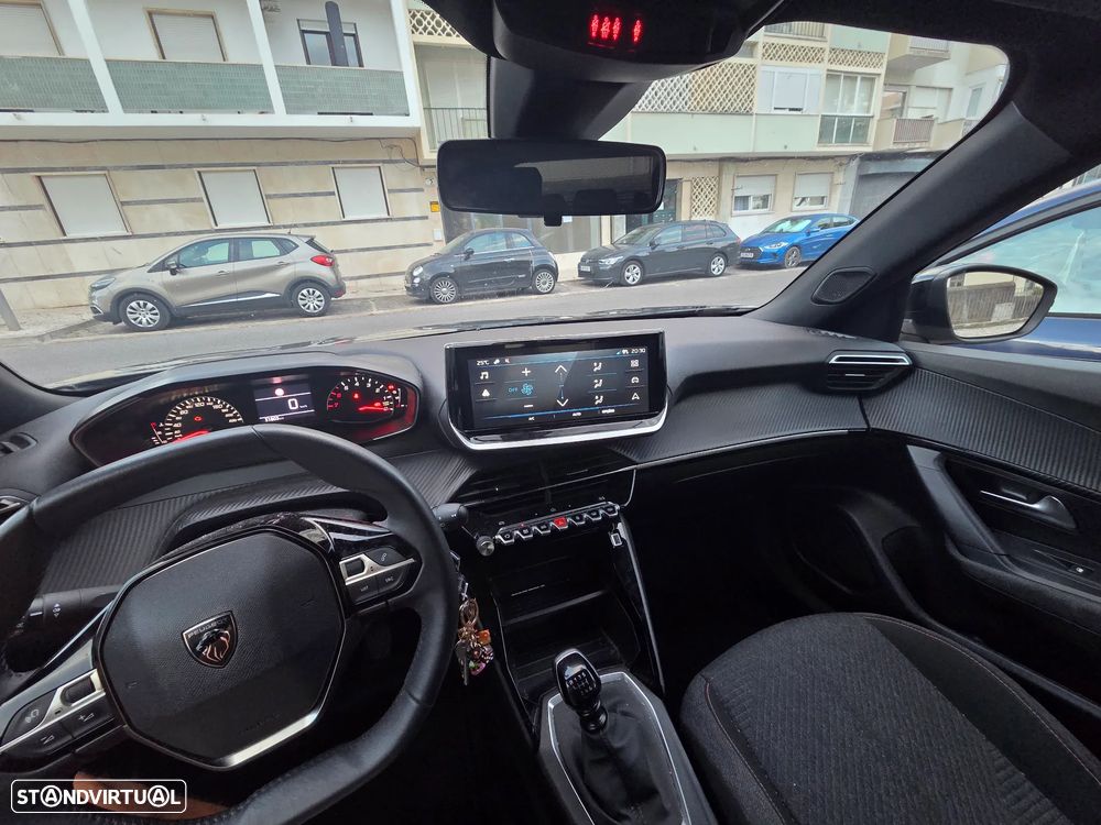 Peugeot 2008 - 17