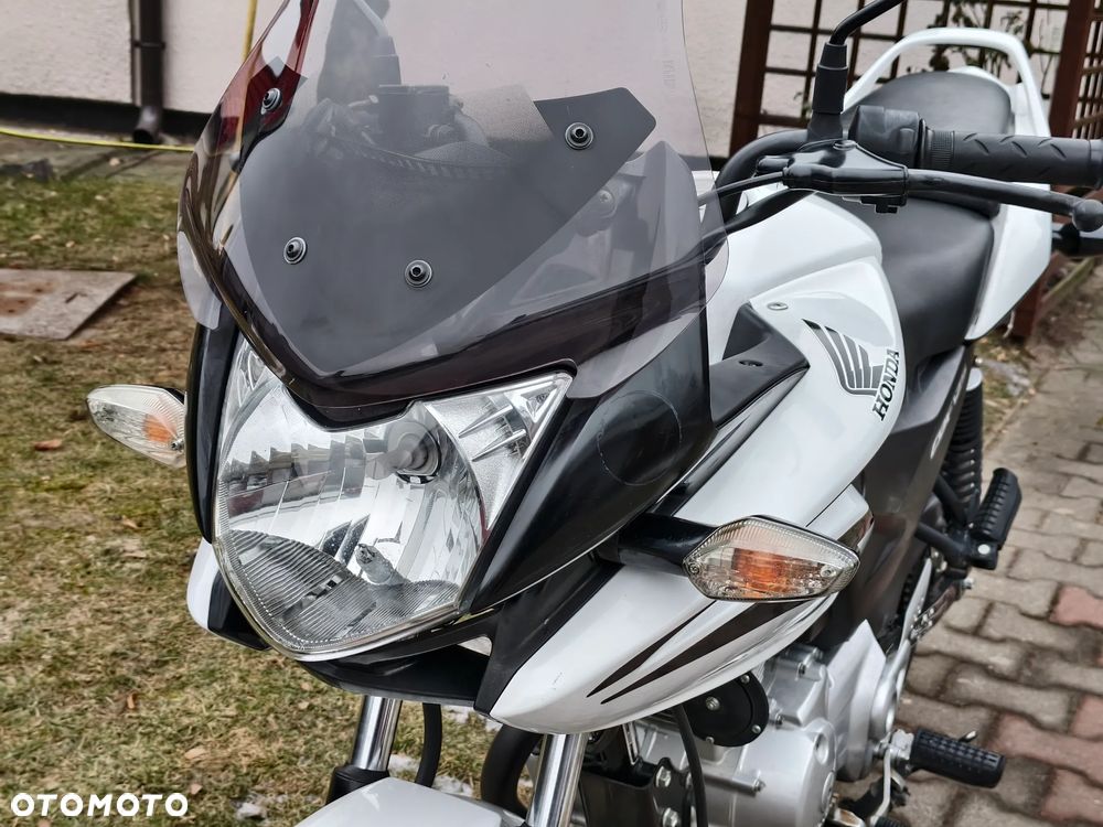 Honda CBF - 32
