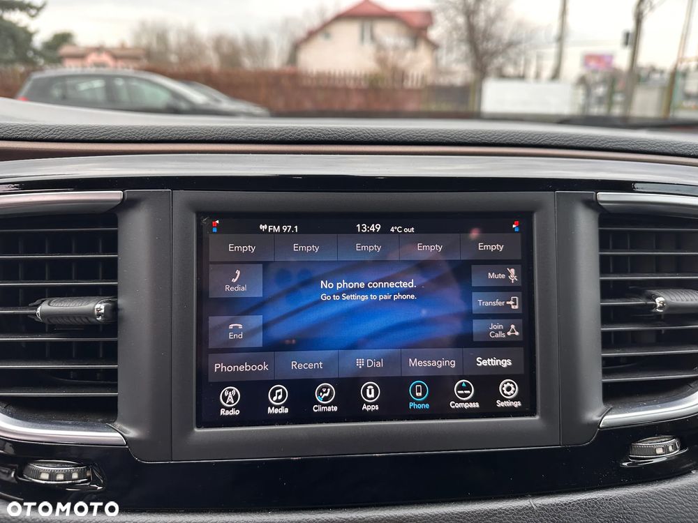 Chrysler Pacifica - 30