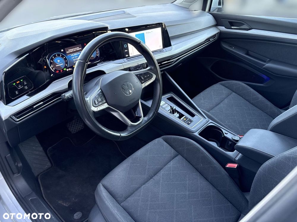 Volkswagen Golf - 9