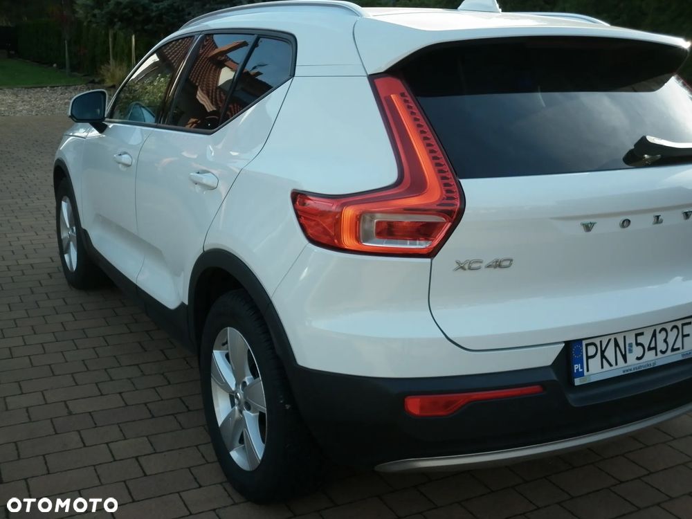 Volvo XC 40 D3 AWD Geartronic Momentum Pro - 5
