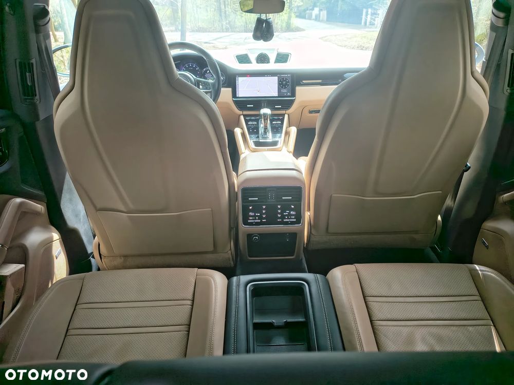 Porsche Cayenne Tiptronic S Platinum Edition - 13