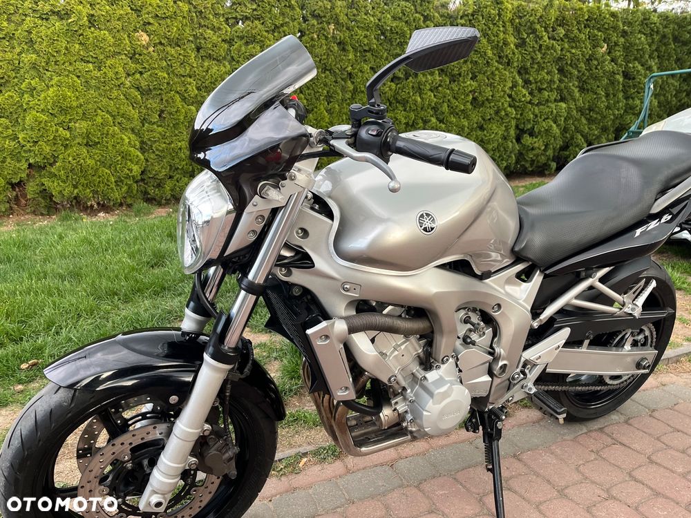 Yamaha FZ6 - 24