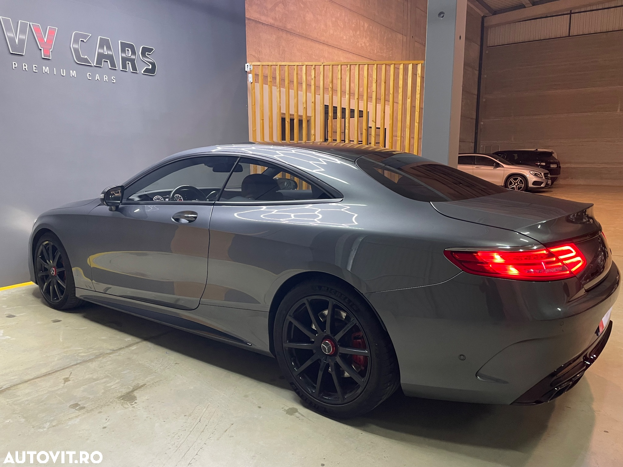 Mercedes-Benz S 63 AMG 4MATIC Coupe Aut - 33