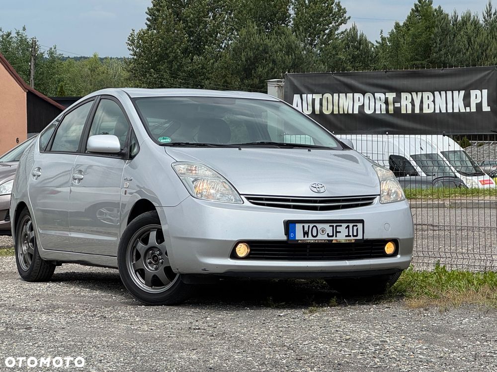 Toyota Prius 1.5 VVT-i Sol (nav) - 1