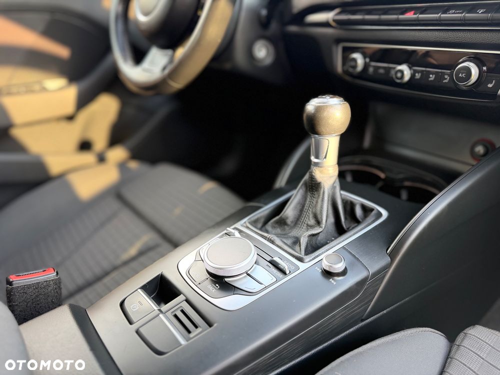 Audi A3 Sportback 1.4 TFSI Attraction - 39