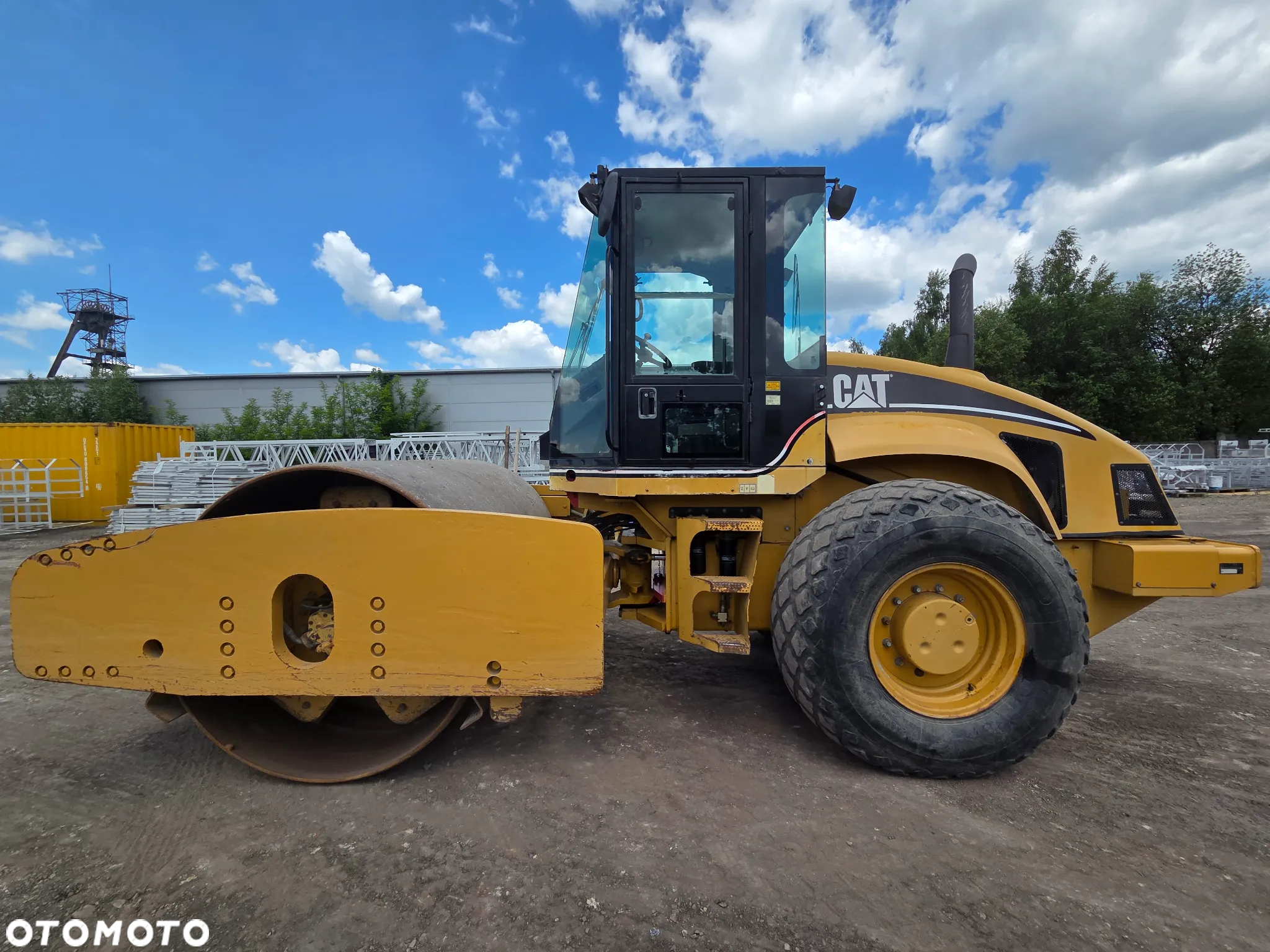 Caterpillar CAT 663 E - 6