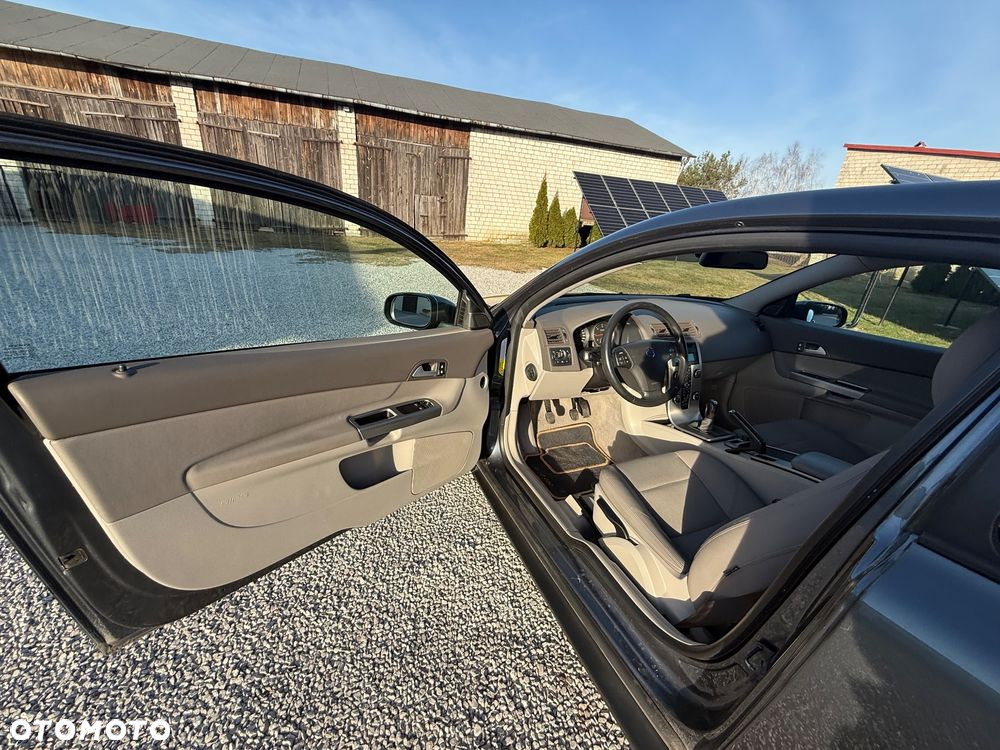 Volvo C30 1.6D - 17