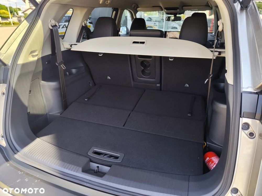 Nissan X-Trail 1.5 VC-T e-POWER N-Connecta e-4ORCE 7os - 17