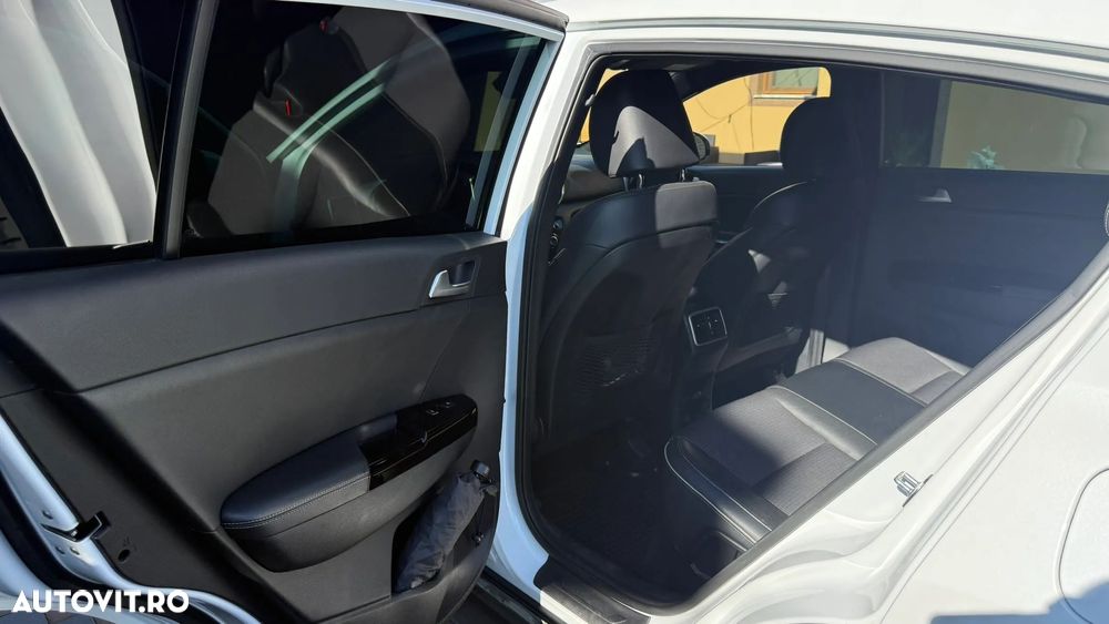 Kia Sportage 1.6 DSL 7DCT HP 4x2 GT Line - 6