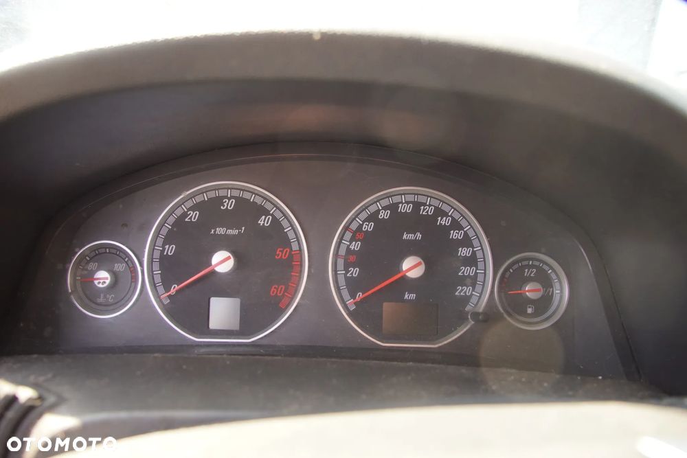 Auto na części - Opel Vectra C 2.2 DTI 125 KM Y22DTR F35 36U 2002R Silnik Skrzynia Drzwi Maska Błotnik Klapa Zderzak Lampa Klamka Lusterko Szyba Deska Kokpit Sterownik Moduł Czujnik Licznik Wyświetlacz Panel Kierownica - 13
