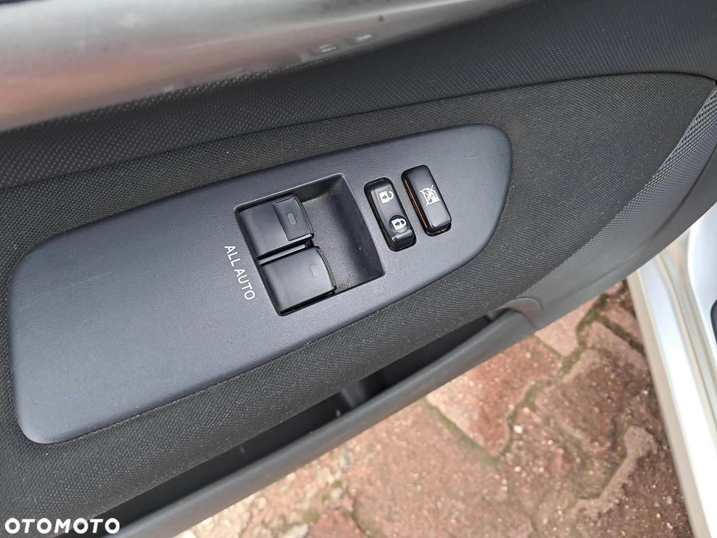 Toyota Auris 1.4 D-4D Terra EU5 - 20