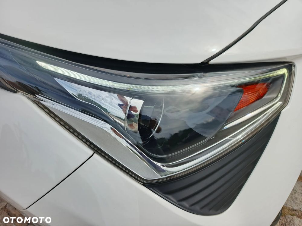 Toyota Aygo x-business - 24