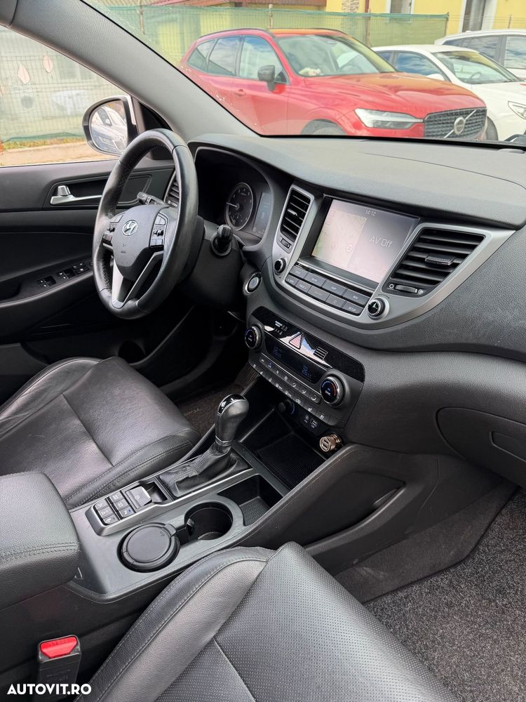 Hyundai Tucson - 4