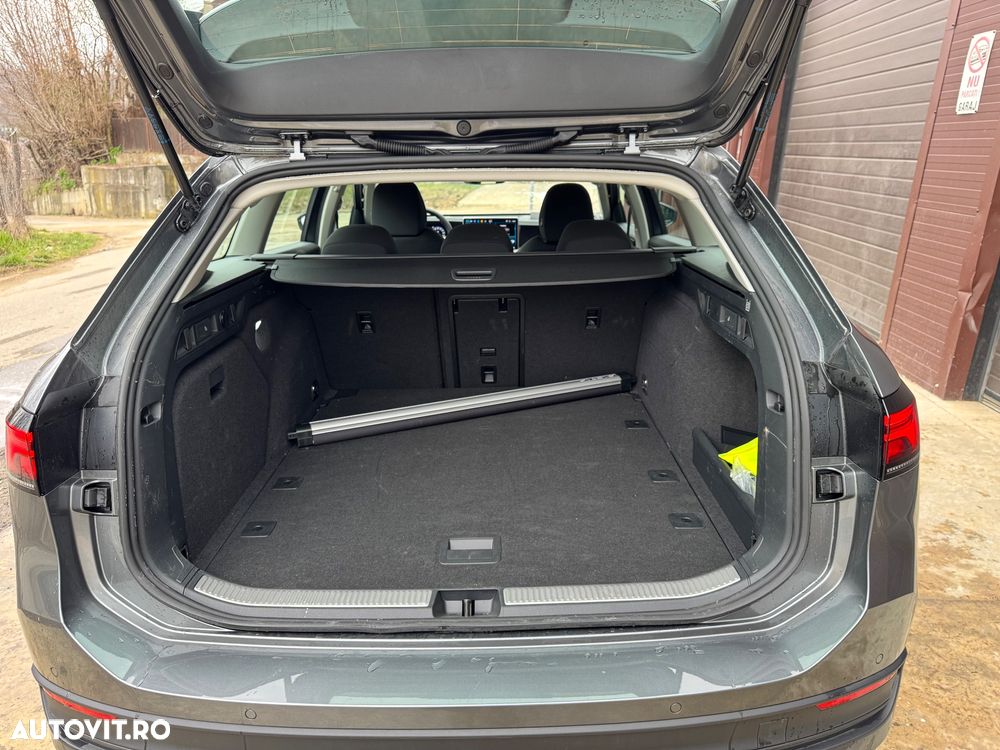 Volkswagen Passat 1.5 eTSI DSG MHEV Business - 27