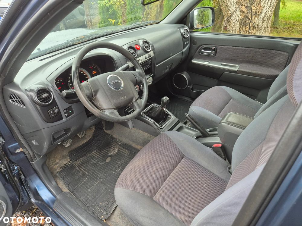 Isuzu D-Max - 7