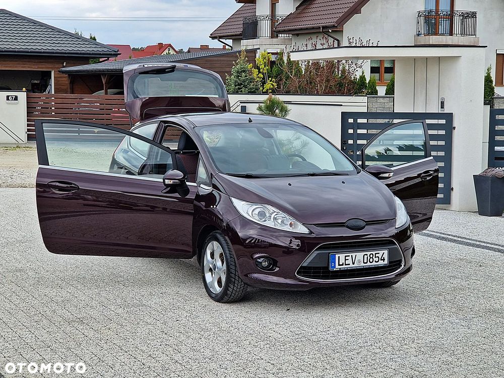 Ford Fiesta 1.25 Champions Edition - 14