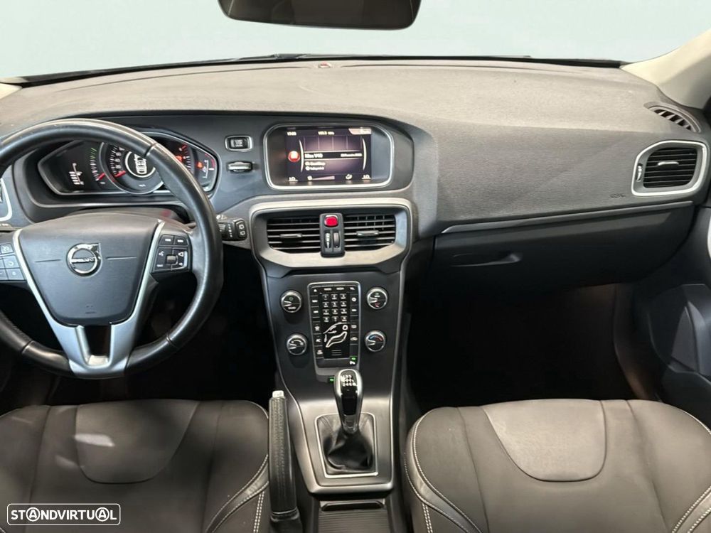 Volvo V40 2.0 D3 Momentum - 9