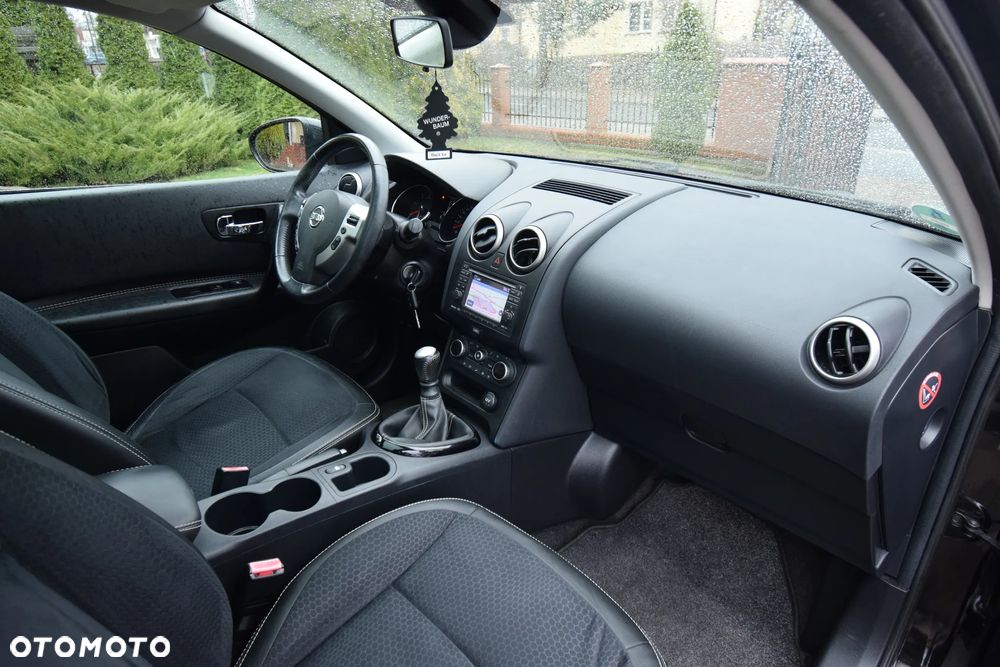 Nissan Qashqai 1.6 dCi DPF acenta - 16